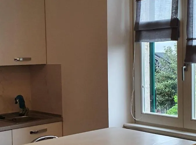 아파트 La Maison Du Mira *